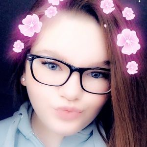 Meet your Posher, Jillian